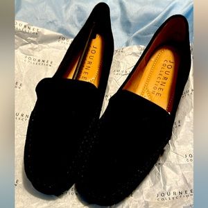 Ladies new black suede leather sz 7 loafers